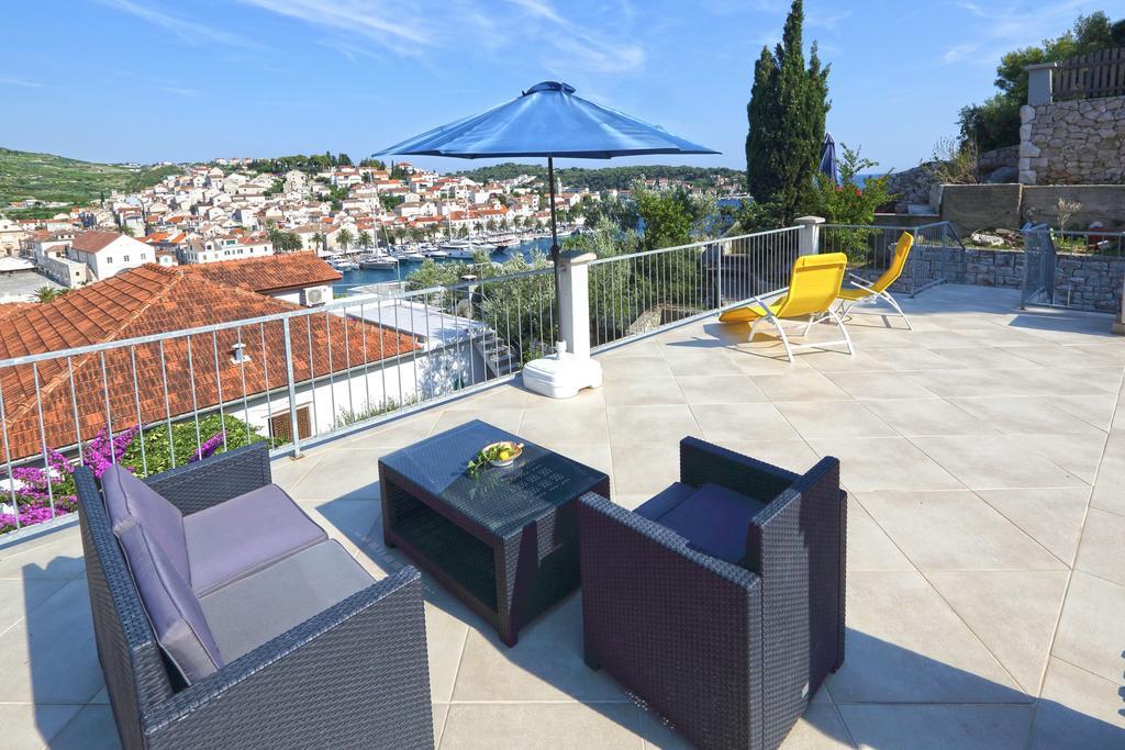 Stone House With Stunning Views Apartment Hvar Town Exterior photo